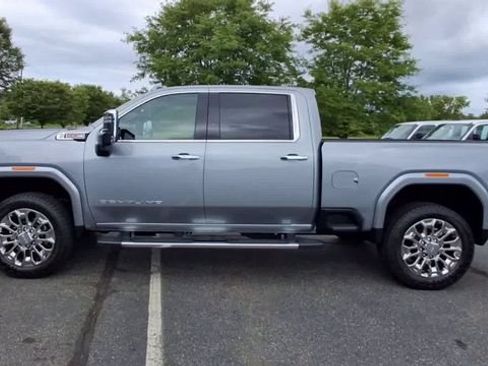 Certified 2026 GMC Sierra 3500 Denali w/ Technology Package AWD/4WD image 5