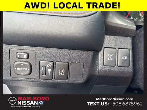 Used 2018 Toyota RAV4 SE image 20