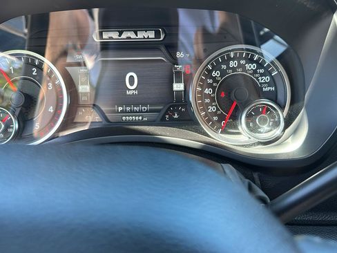 Used 2024 RAM 2500 Laramie AWD/4WD image 7