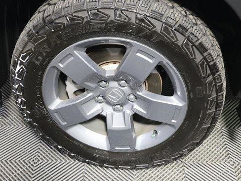 Used 2025 Honda Ridgeline TrailSport image 28