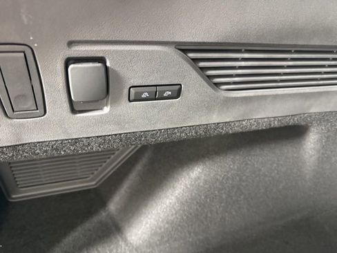 New 2026 Lincoln Nautilus Premier image 26