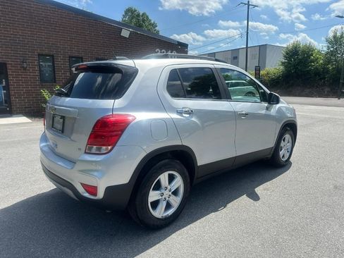 Used 2017 Chevrolet Trax LT w/ LT Convenience Package image 7