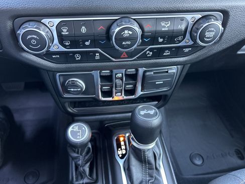 New 2025 Jeep Wrangler Sport S image 47