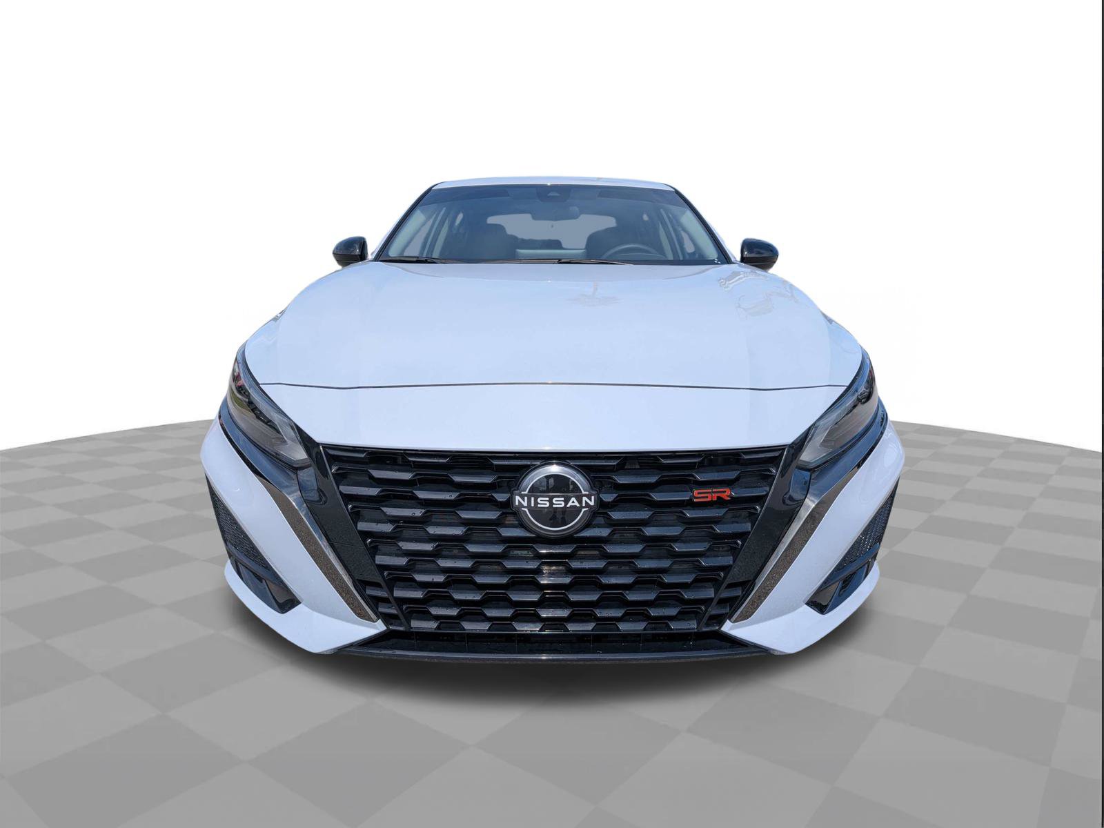 Used 2024 Nissan Altima 2.5 SR w/ SR Premium Package FWD image 9