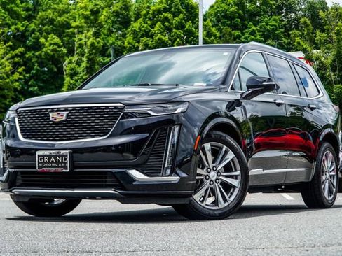 Used 2024 Cadillac XT6 Premium Luxury FWD image 1