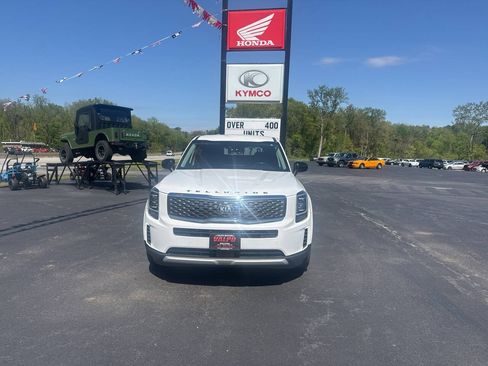 Used 2020 Kia Telluride LX AWD/4WD image 5