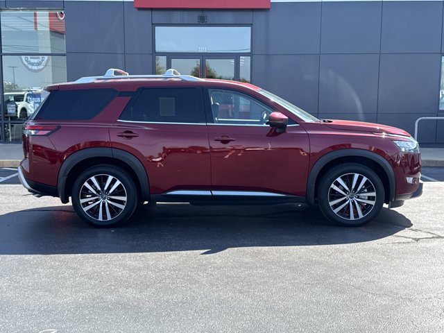 Certified 2025 Nissan Pathfinder Platinum w/ Cargo Package FWD image 2
