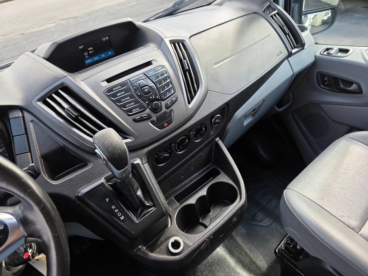 Used 2019 Ford Transit 250 148 Low Roof RWD image 18