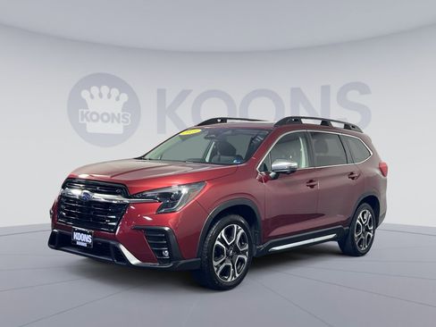 Used 2023 Subaru Ascent Limited w/ Technology Package image 5