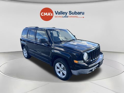 Used 2017 Jeep Patriot Sport w/ Power Value Group AWD/4WD image 7