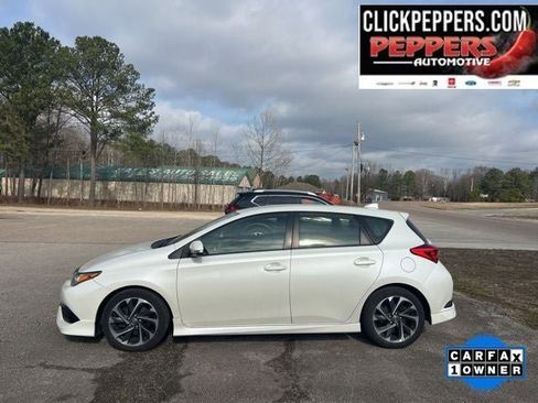 Used 2018 Toyota Corolla iM w/ All-Weather Mat Package image 3