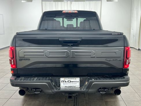 Used 2018 Ford F150 Raptor w/ Equipment Group 802A Luxury image 4