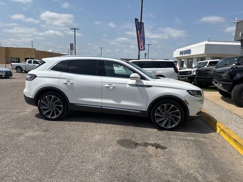 Used 2022 Lincoln Nautilus Reserve w/ Equipment Group 201A image 12