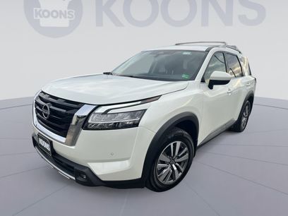 Used 2022 Nissan Pathfinder SL