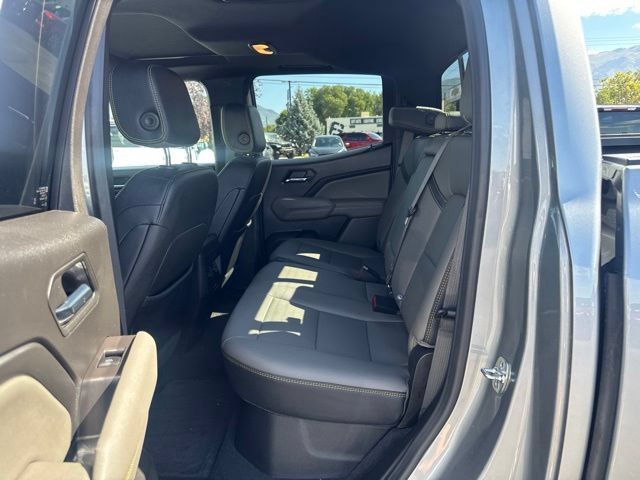 Used 2026 Chevrolet Colorado ZR2 w/ Technology Package AWD/4WD image 16