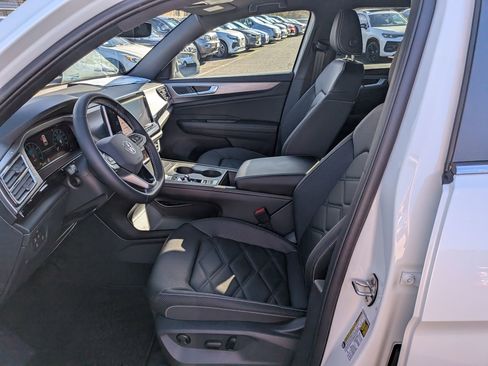 New 2026 Volkswagen Atlas Cross Sport SE AWD/4WD image 13