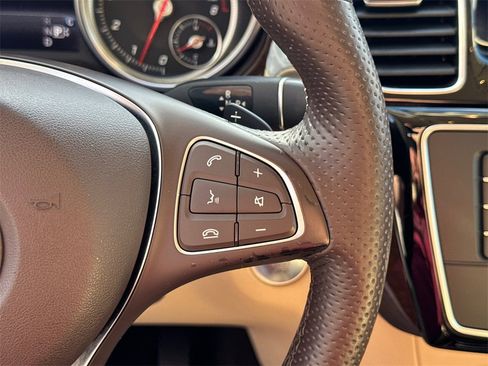 Used 2018 Mercedes-Benz GLE 350 w/ Premium 1 Package image 26