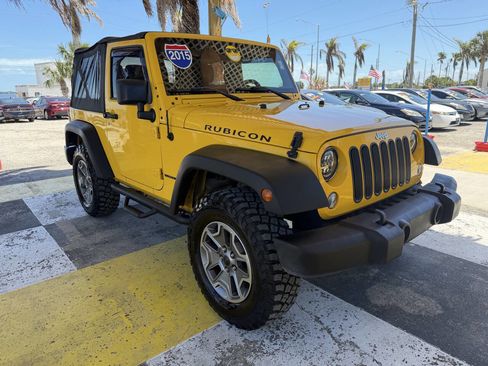 Used 2015 Jeep Wrangler Rubicon w/ Power Convenience Group image 4