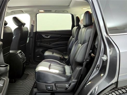 Used 2023 Subaru Ascent Limited w/ Technology Package image 20