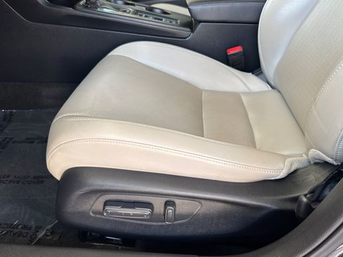 Used 2024 Honda Civic Touring image 15
