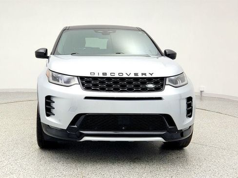 Used 2025 Land Rover Discovery Sport Dynamic SE AWD/4WD image 2