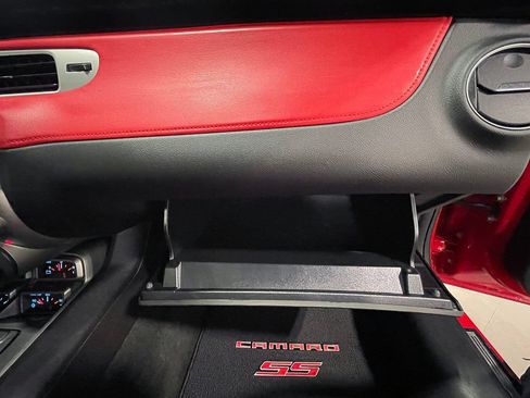 Used 2015 Chevrolet Camaro SS w/ Commemorative Special Edition RWD image 65