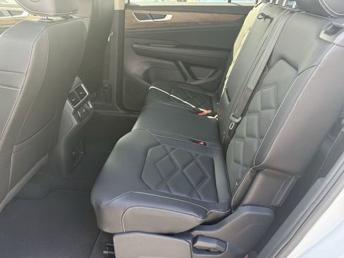 New 2026 Volkswagen Atlas SE image 23