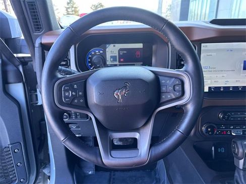 Used 2024 Ford Bronco Outer Banks image 15