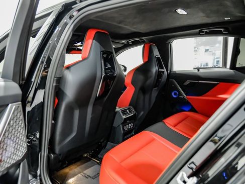 Used 2025 BMW M5 w/ Carbon Package image 37