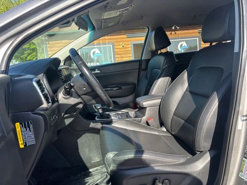 Used 2020 Kia Sportage EX AWD/4WD image 10