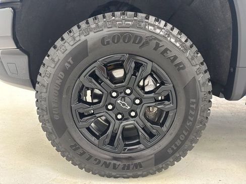 Used 2022 Chevrolet Silverado 1500 ZR2 AWD/4WD image 40