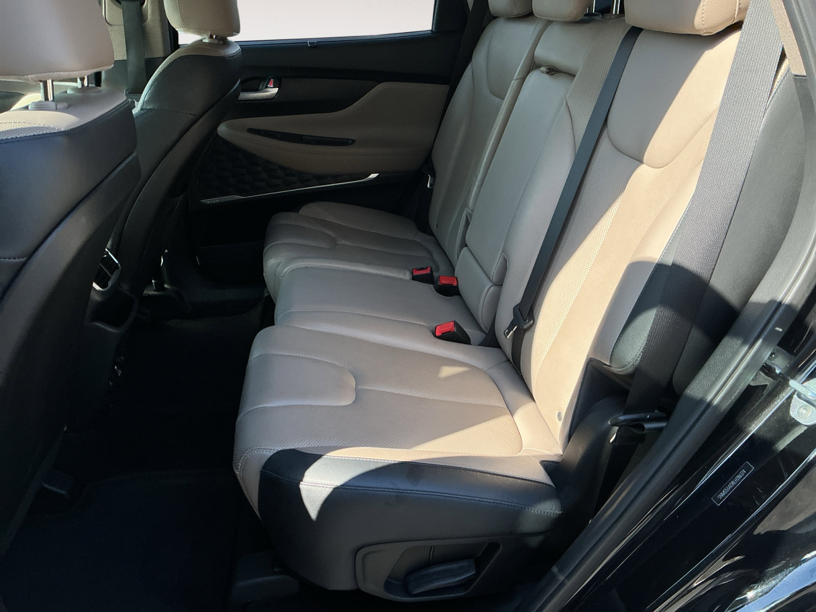 Used 2020 Hyundai Santa Fe Limited FWD image 13