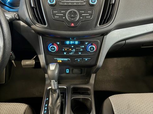 Used 2017 Ford Escape SE image 13
