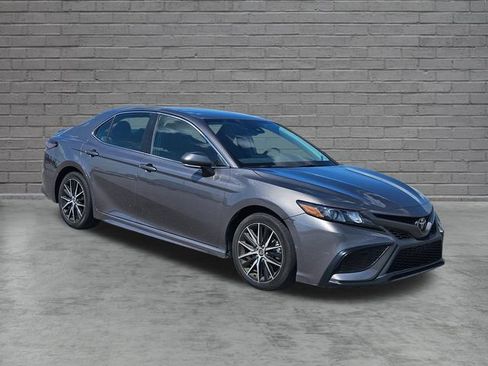 Used 2024 Toyota Camry SE FWD image 7