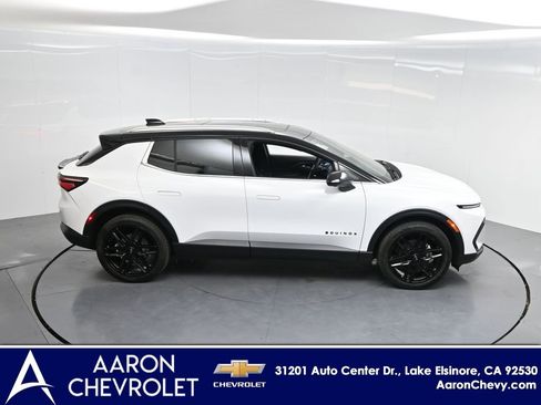 New 2026 Chevrolet Equinox EV LT image 44