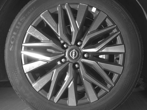 Used 2025 Nissan Altima 2.5 SV image 13