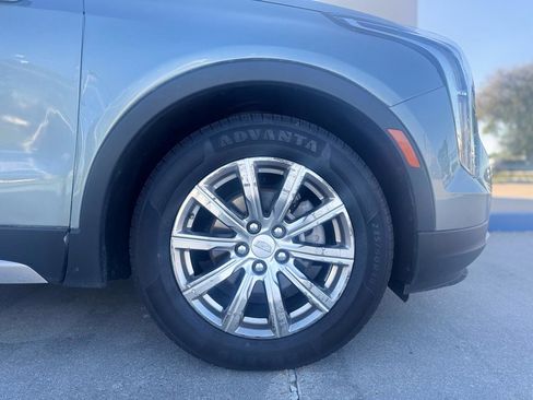Used 2023 Cadillac XT4 Premium Luxury AWD/4WD image 21