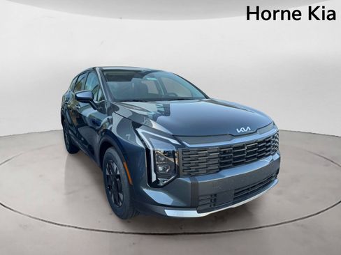 New 2026 Kia Sportage LX FWD image 2
