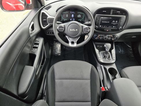 Used 2023 Kia Soul LX w/ Option Group 015 image 11