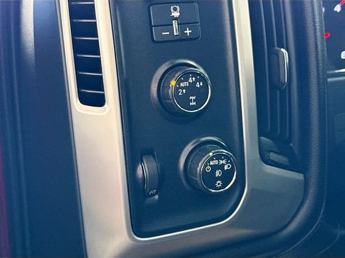 Used 2014 GMC Sierra 1500 SLE w/ SLE Value Package AWD/4WD image 11