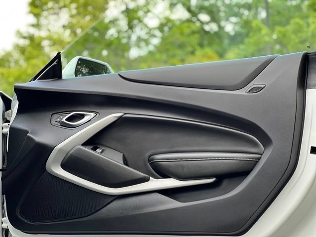 Used 2019 Chevrolet Camaro SS RWD image 14