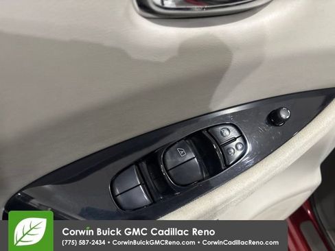 Used 2012 Nissan Leaf SL FWD image 13