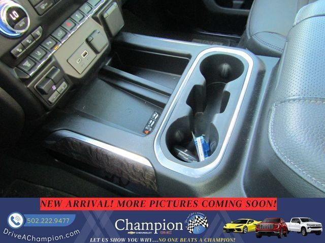 Used 2023 GMC Sierra 3500 Denali w/ Denali Ultimate Package AWD/4WD image 24