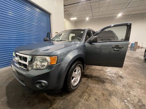 Used 2012 Ford Escape XLT image 9