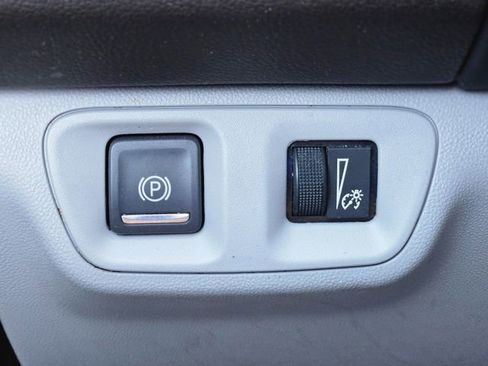 Used 2021 GMC Acadia SLE image 20