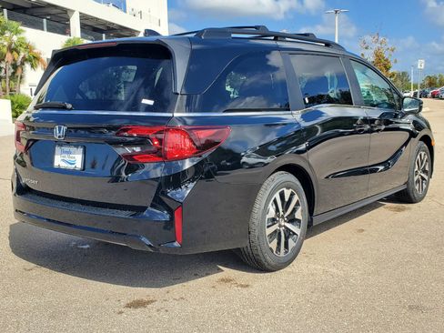 New 2026 Honda Odyssey EX-L image 5