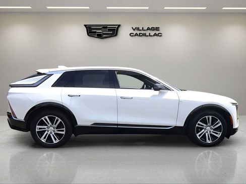 Certified 2024 Cadillac Lyriq Tech RWD image 6