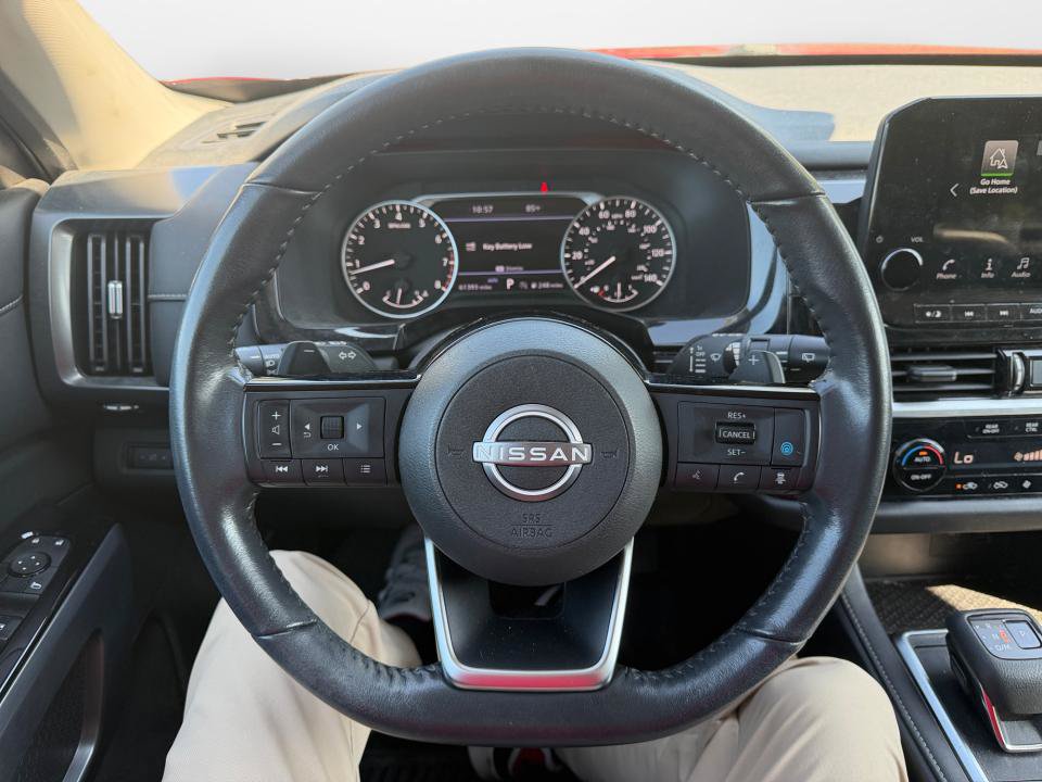 Used 2022 Nissan Pathfinder SL AWD/4WD image 10