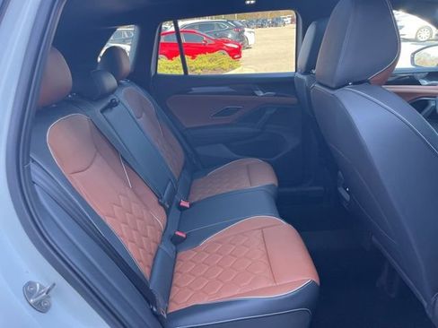 New 2026 Volkswagen Tiguan SEL R-Line image 32