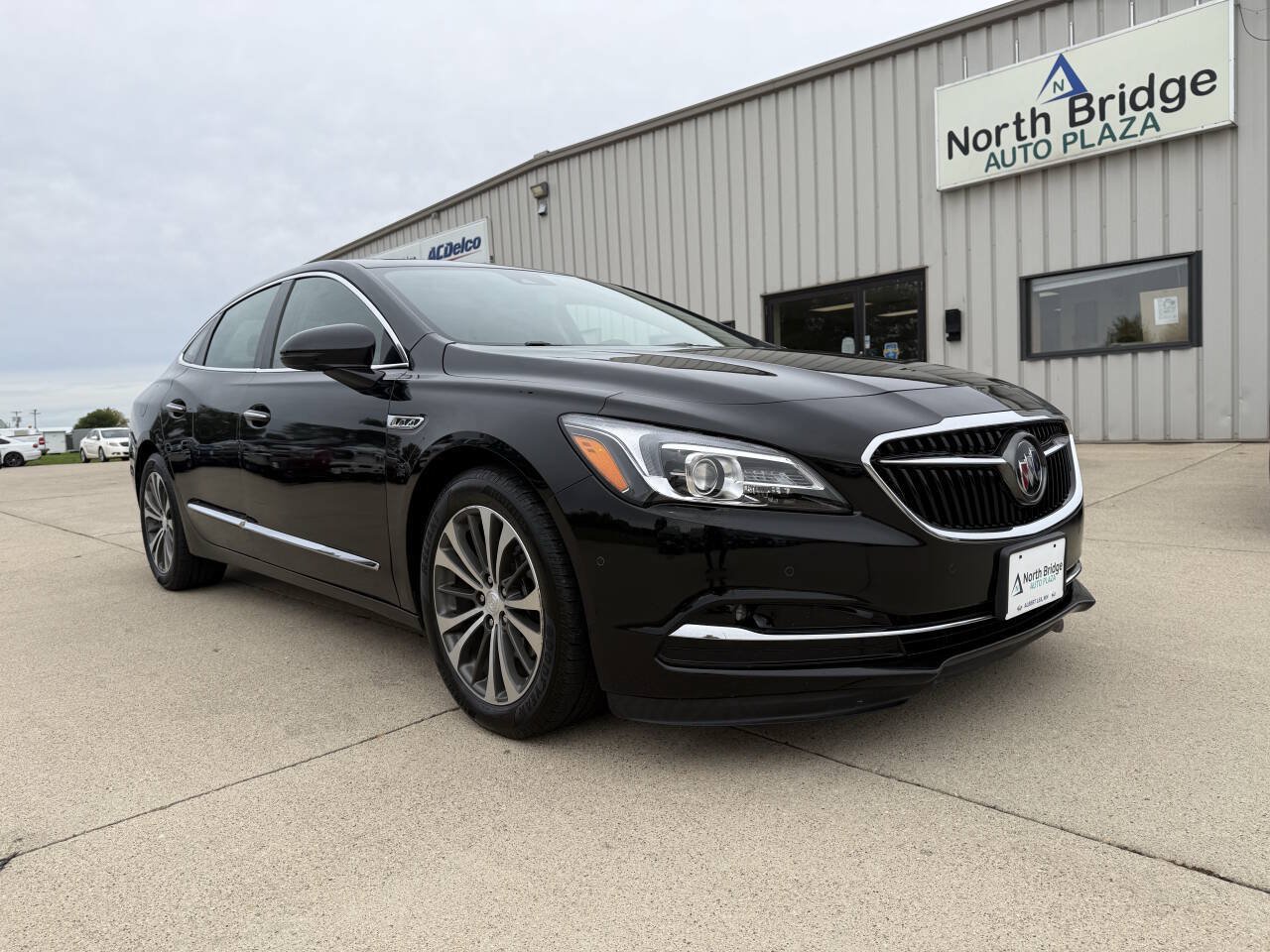 Used 2018 Buick LaCrosse Premium w/ Driver Confidence Package #2 AWD/4WD image 1